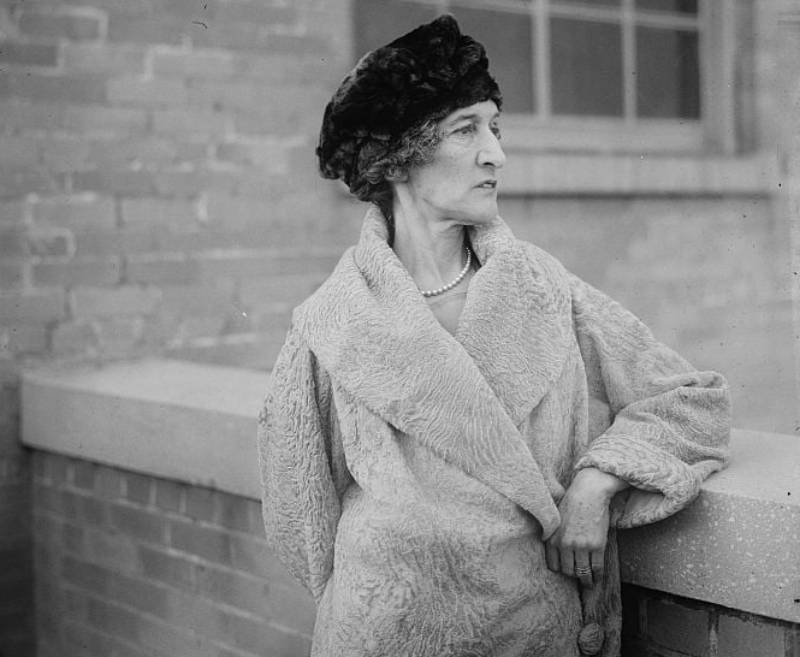 Margot Asquith in fur coat