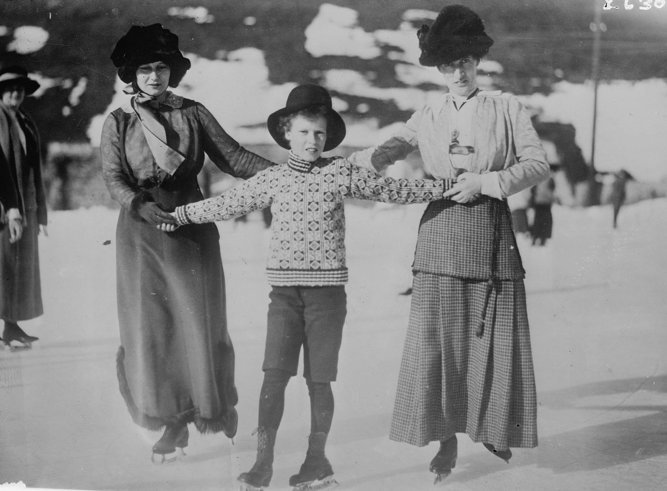 Mrs. Asquith and children at Murren