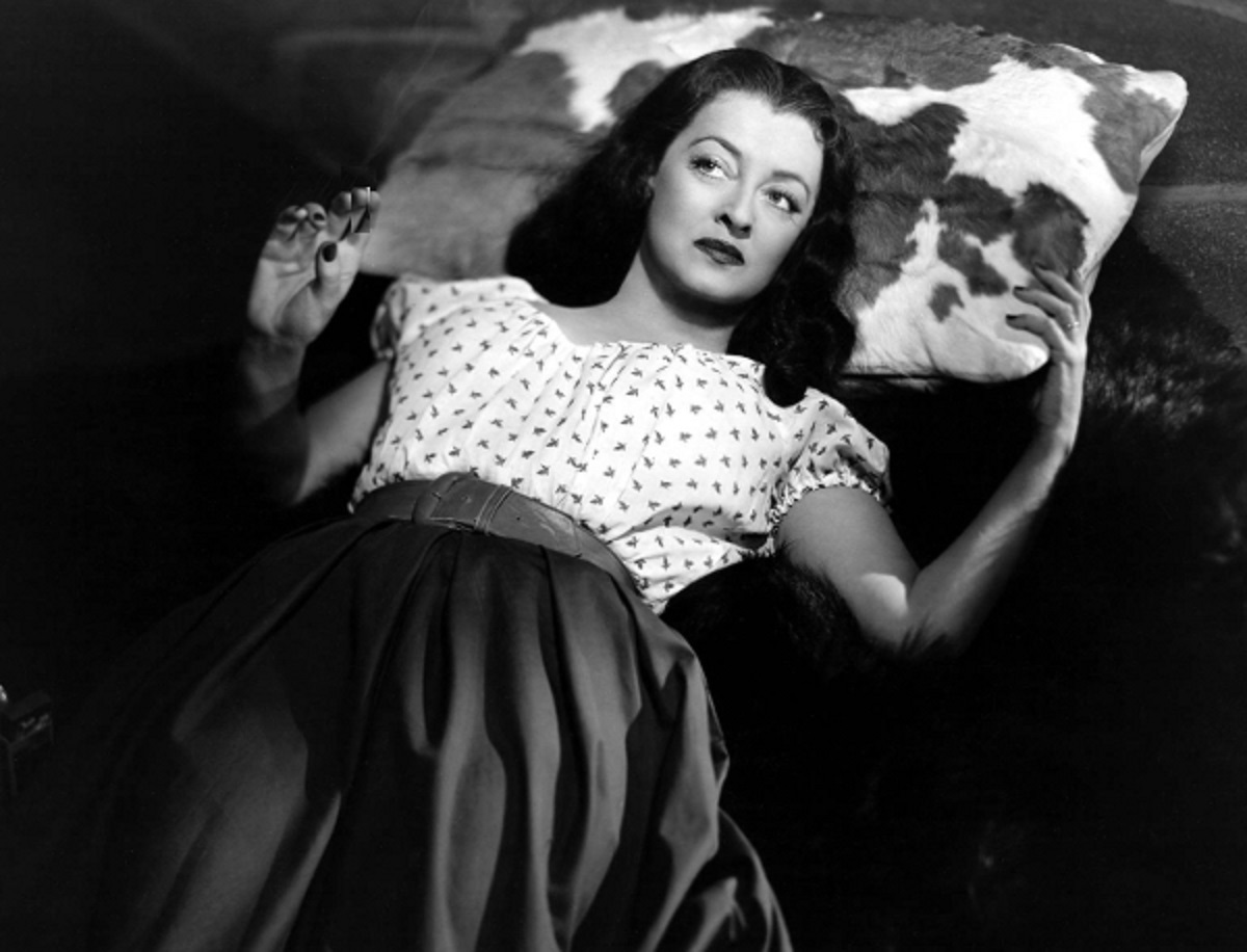Photo of Bette Davis in the 1949 film Beyond the Forest.