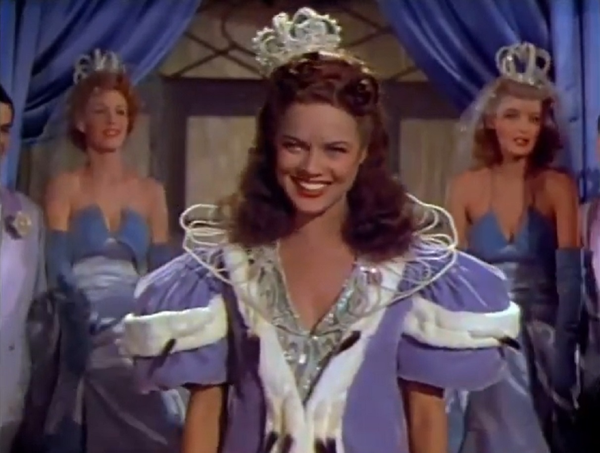 Screenshot of Dona Drake smiling - from Louisiana Purchase (1941)
