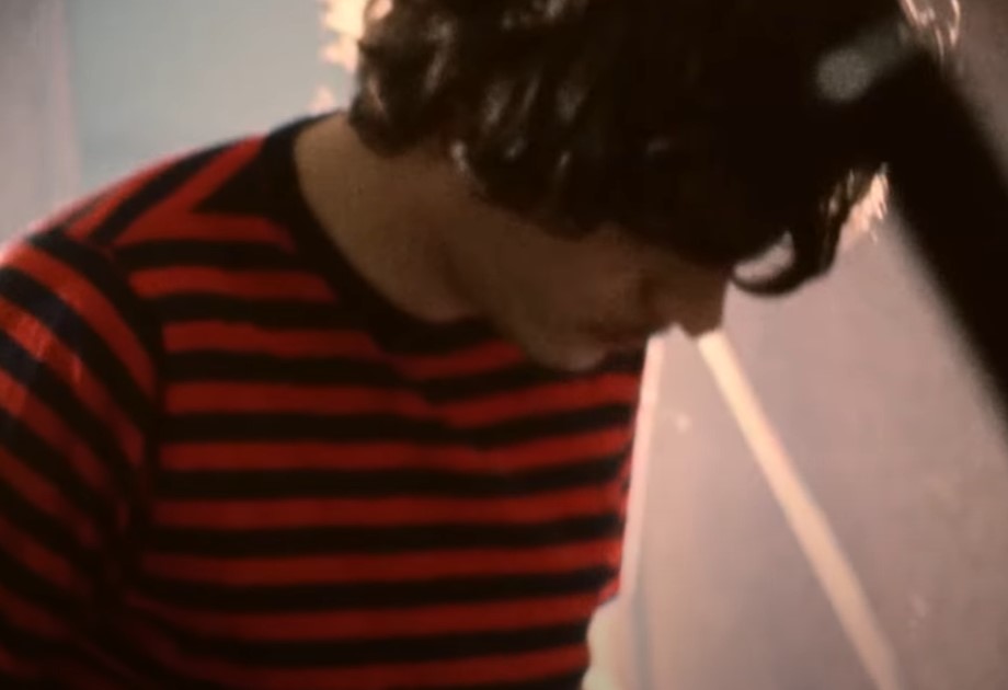 Syd Barrett performing