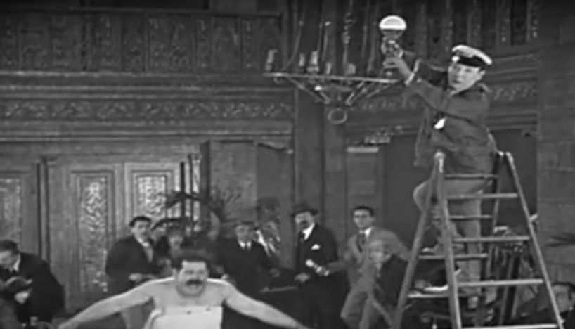 45 Minutes from Hollywood | Stan Laurel & Oliver Hardy