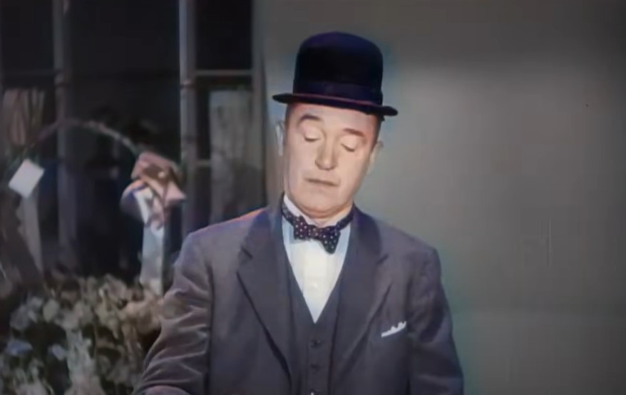 Laurel in The Flying Deuces in suit