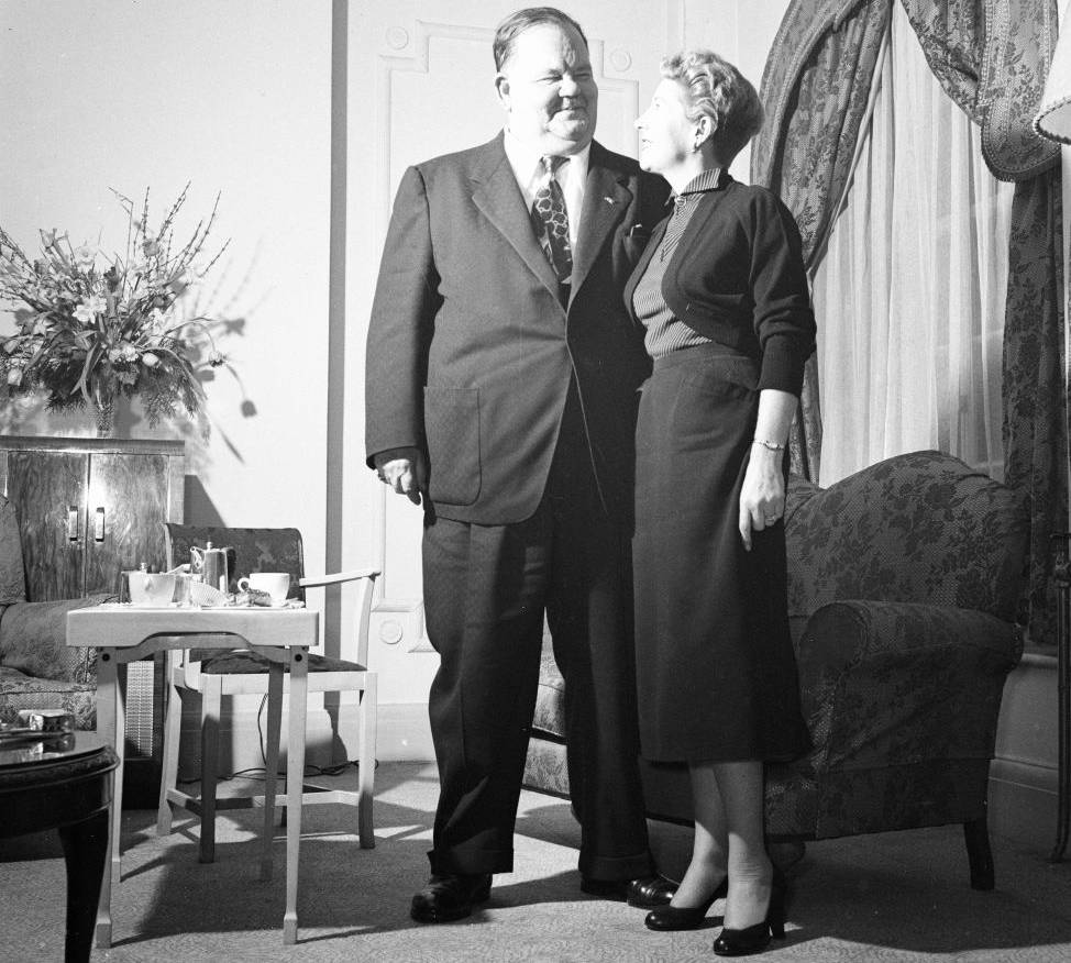 Oliver Hardy and wife Virginia Lucille Jones.