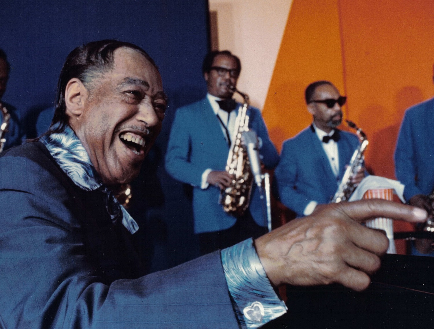 Duke Ellington Aventure smiling - 1971