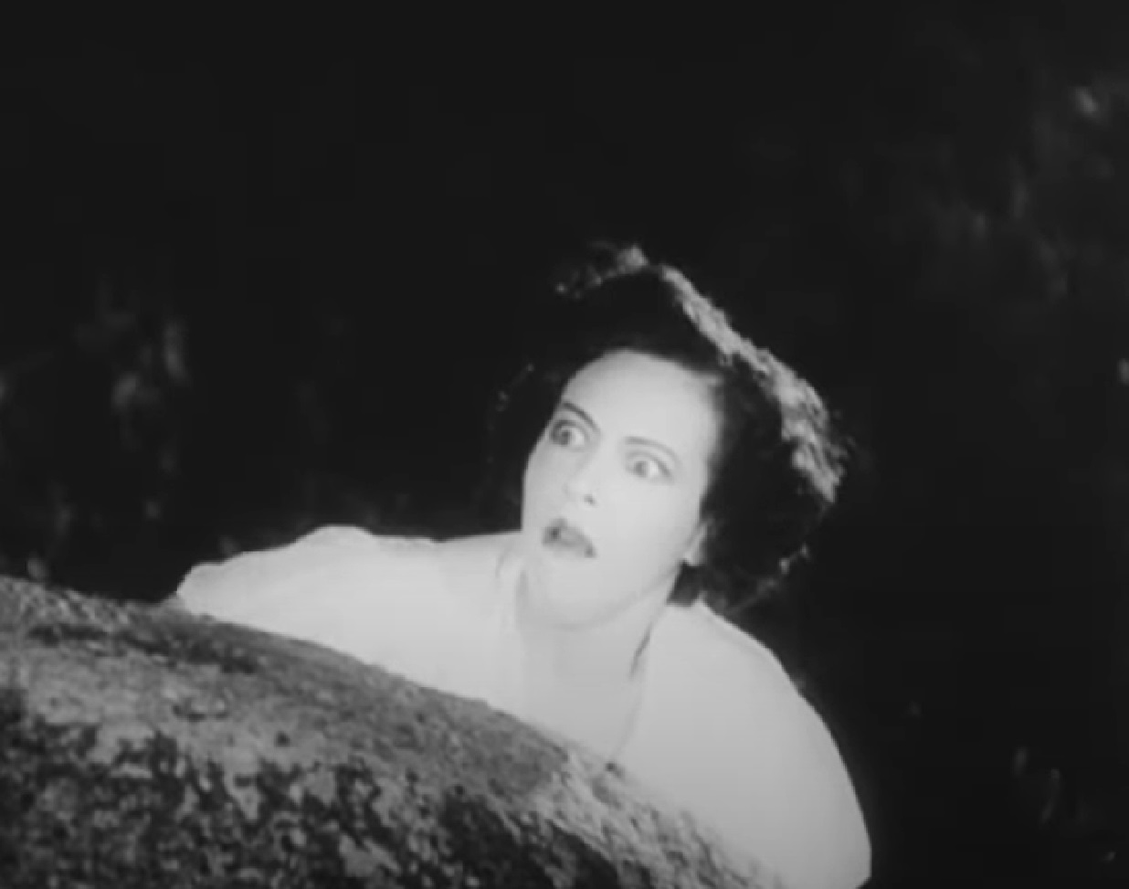 Screenshot of Fredi Washington looking up - from Ouanga (1936)