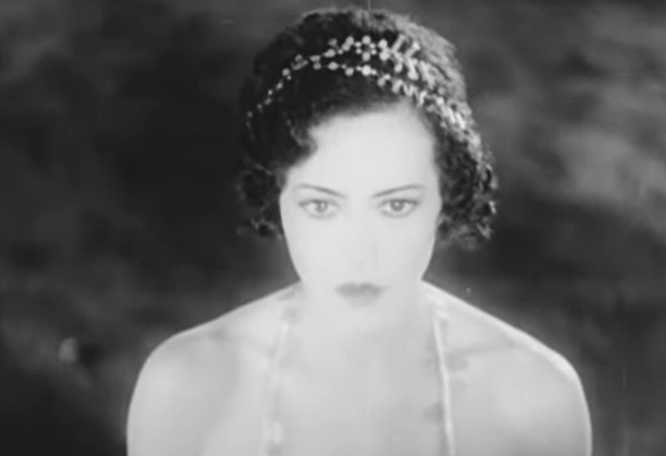 Screenshot of Fredi Washington looking surprised - from Ouanga (1936)