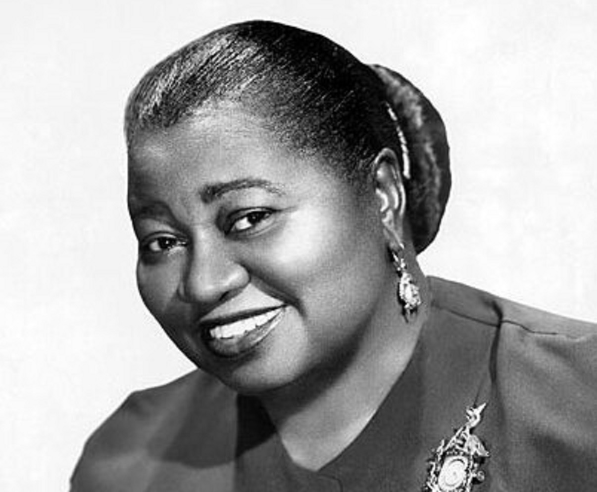 Studio Publicity portrait of Hattie Mcdaniel - 1939
