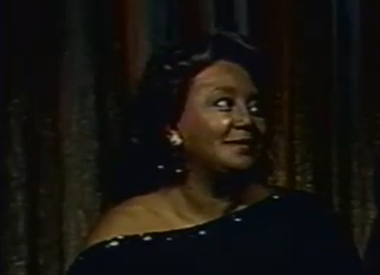 Screenshot of Joyce Bryant smiling - from The David Susskind Show - (1958–1987)