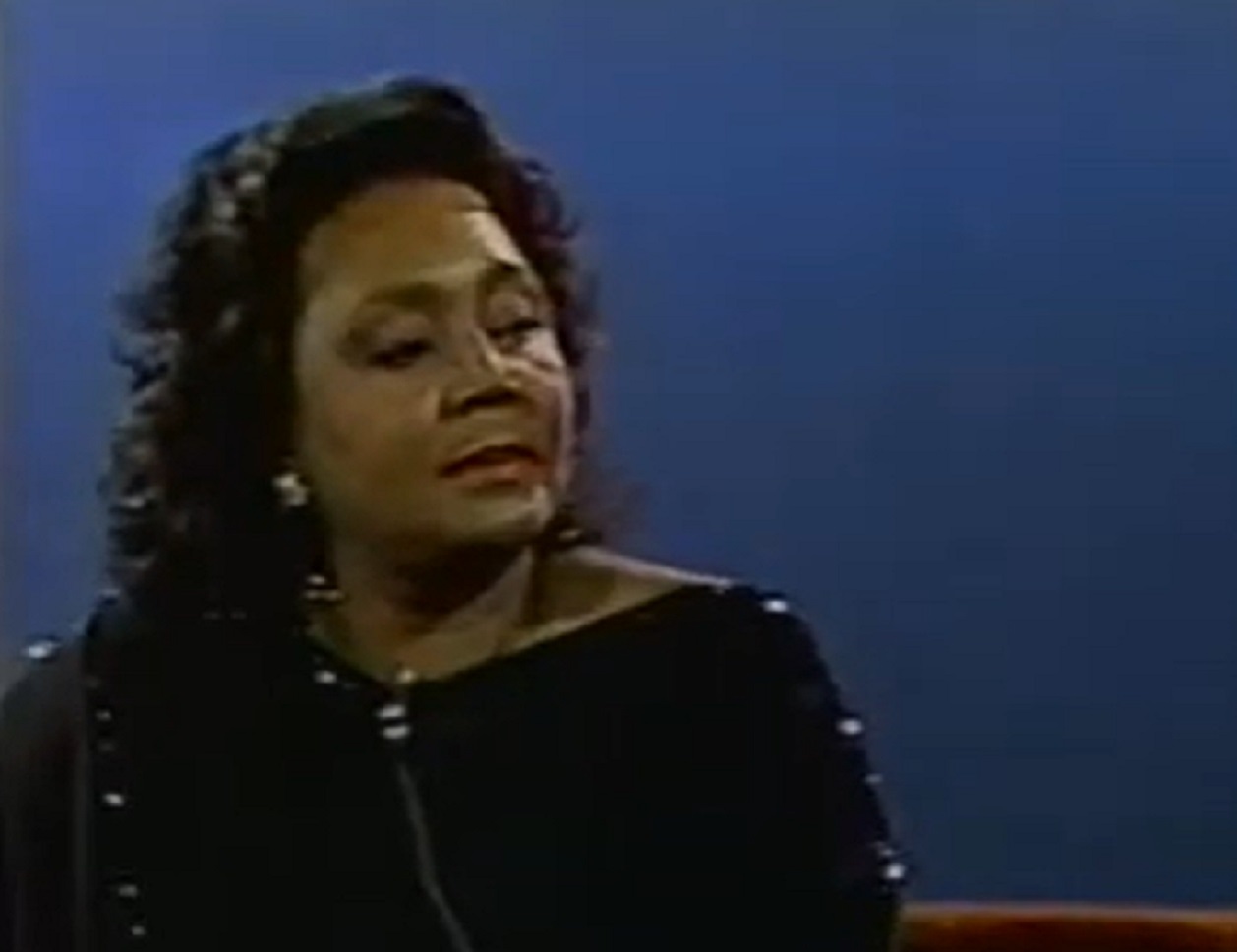 Screenshot of Joyce Bryant looking at side - from The David Susskind Show - (1958–1987)