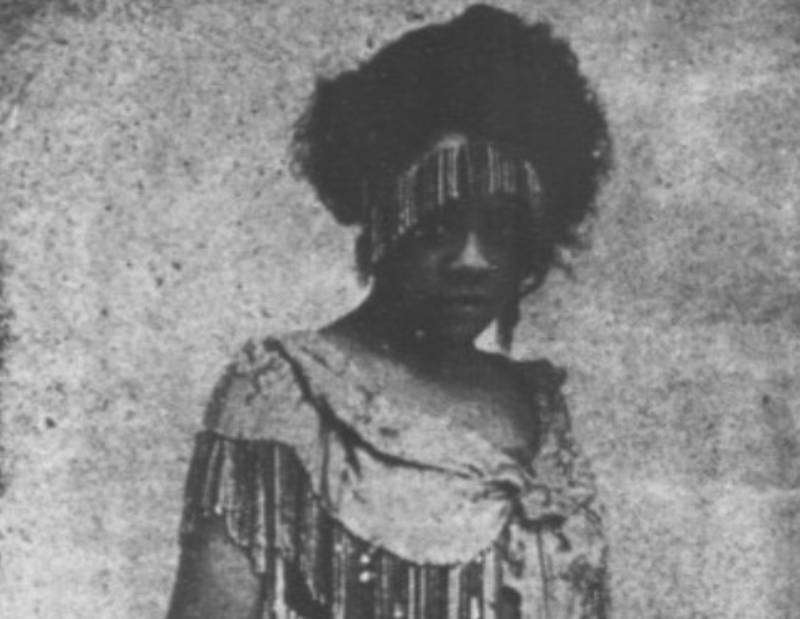 Aida Overton Walker, 1913 in dress and hairband