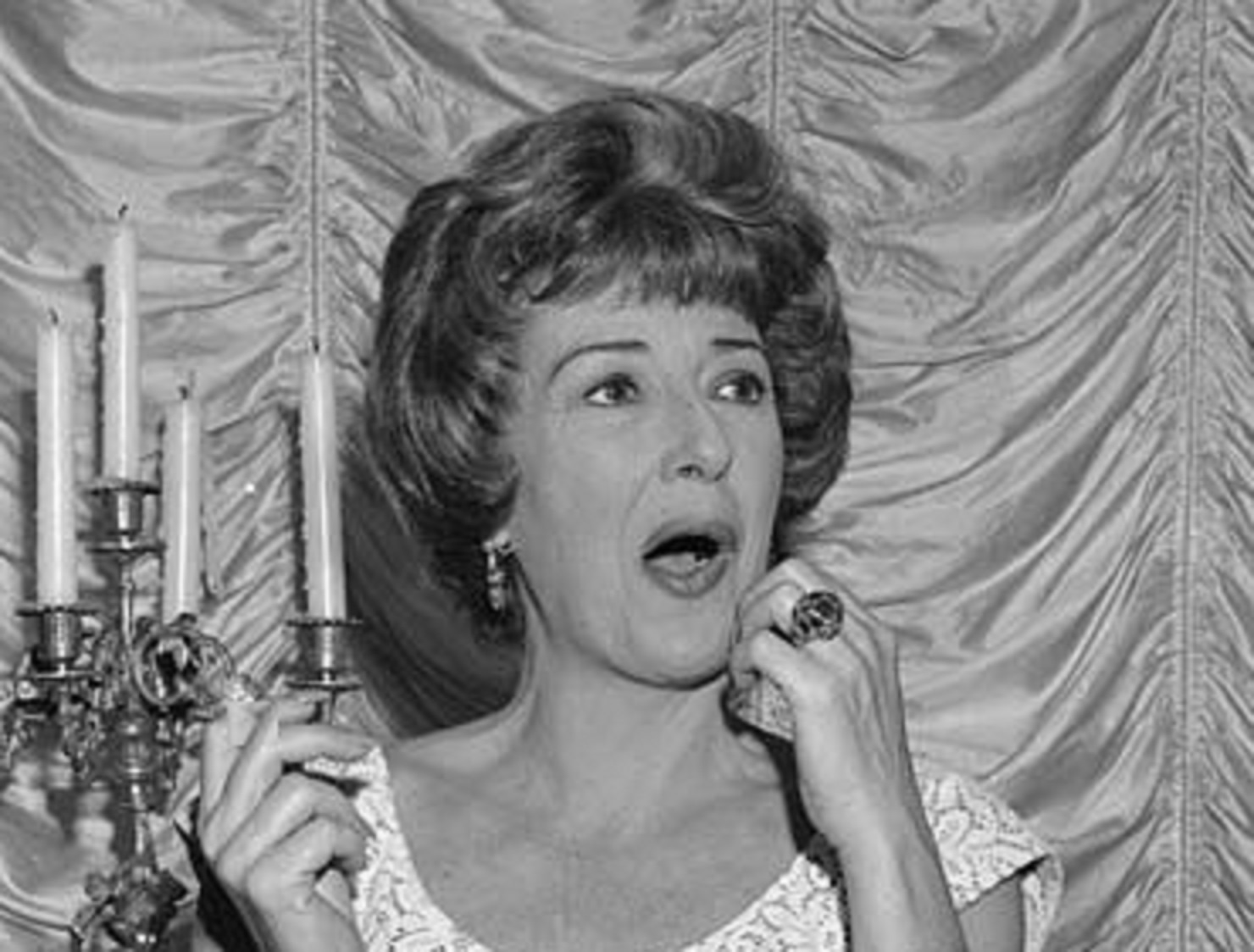 Image Gypsy Rose Lee looking at side - 1955