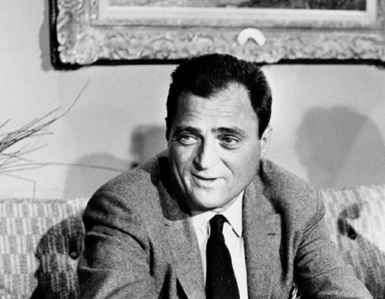 Mike Todd looking at side - 1957