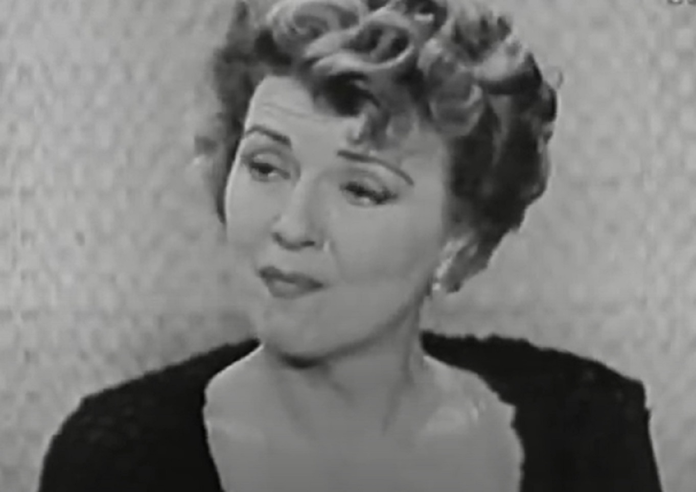 Screenshot of Gypsy Rose Lee looking at side from - What's My Line? (1959)