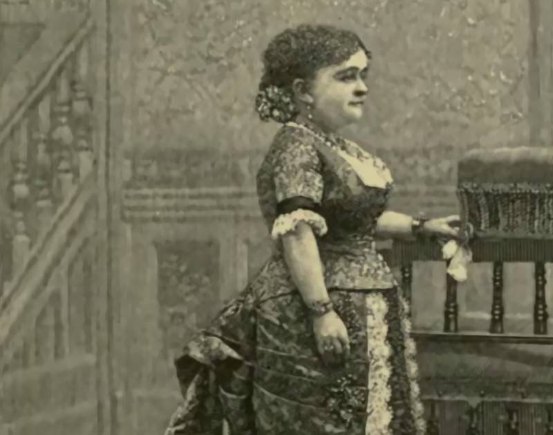 Lavinia Warren in  black