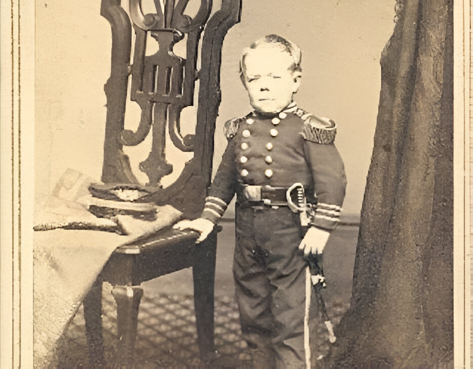 Commodore Nutt in uniform