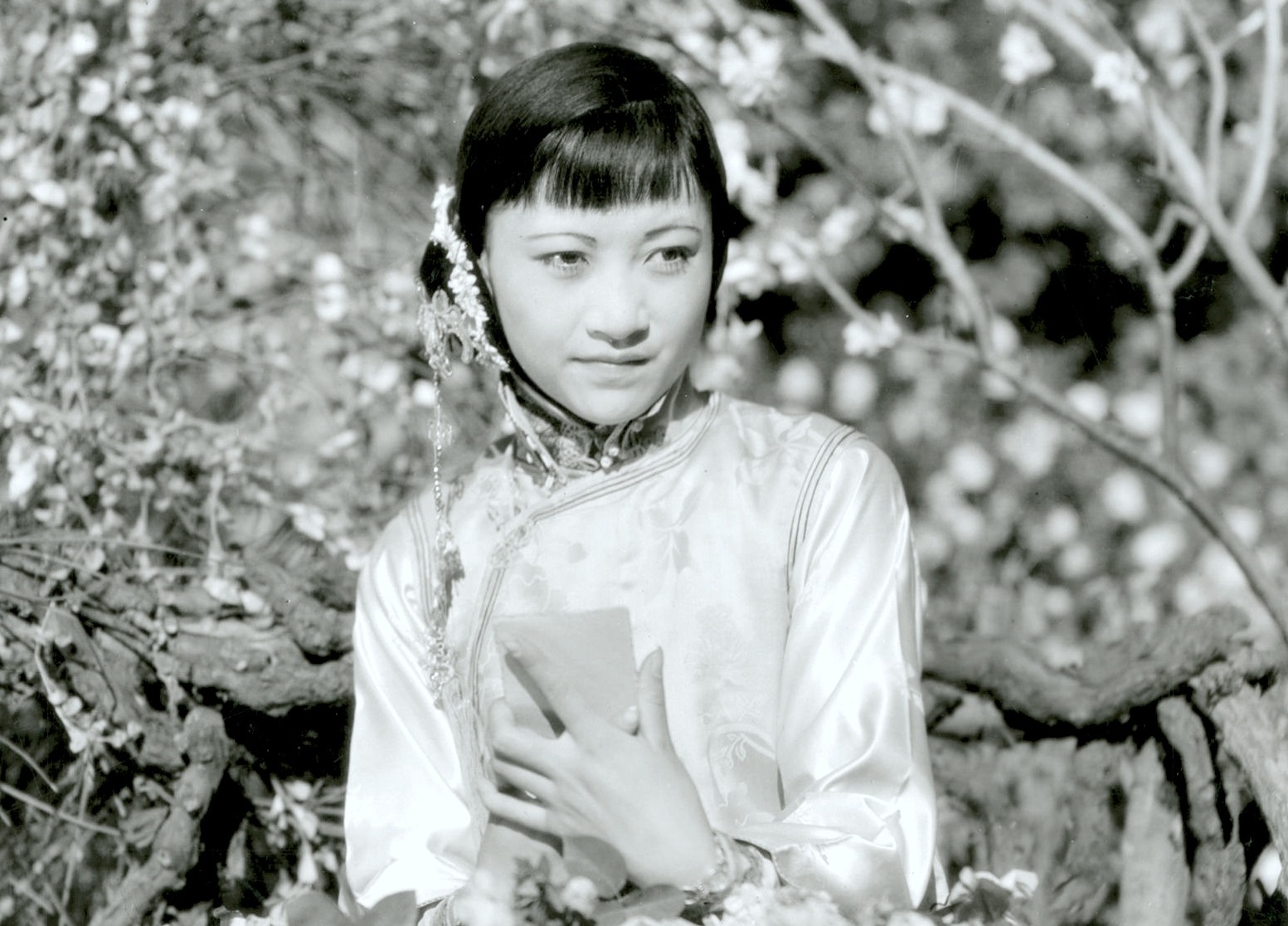 Anna Wong in The Toll Of The Sea - 1922