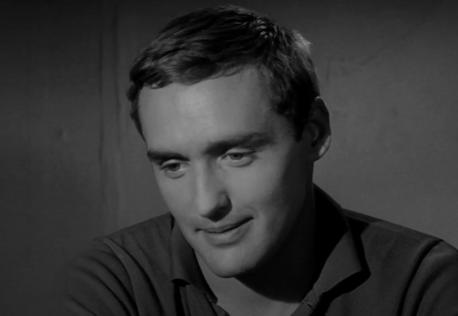 Screenshot from the movie Night Tide (1961)