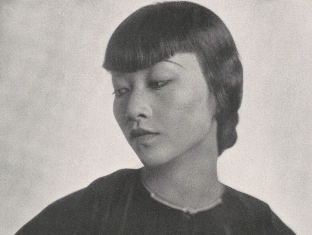 Anna May Wong in Das Frauengesicht der Gegenwart - 1930