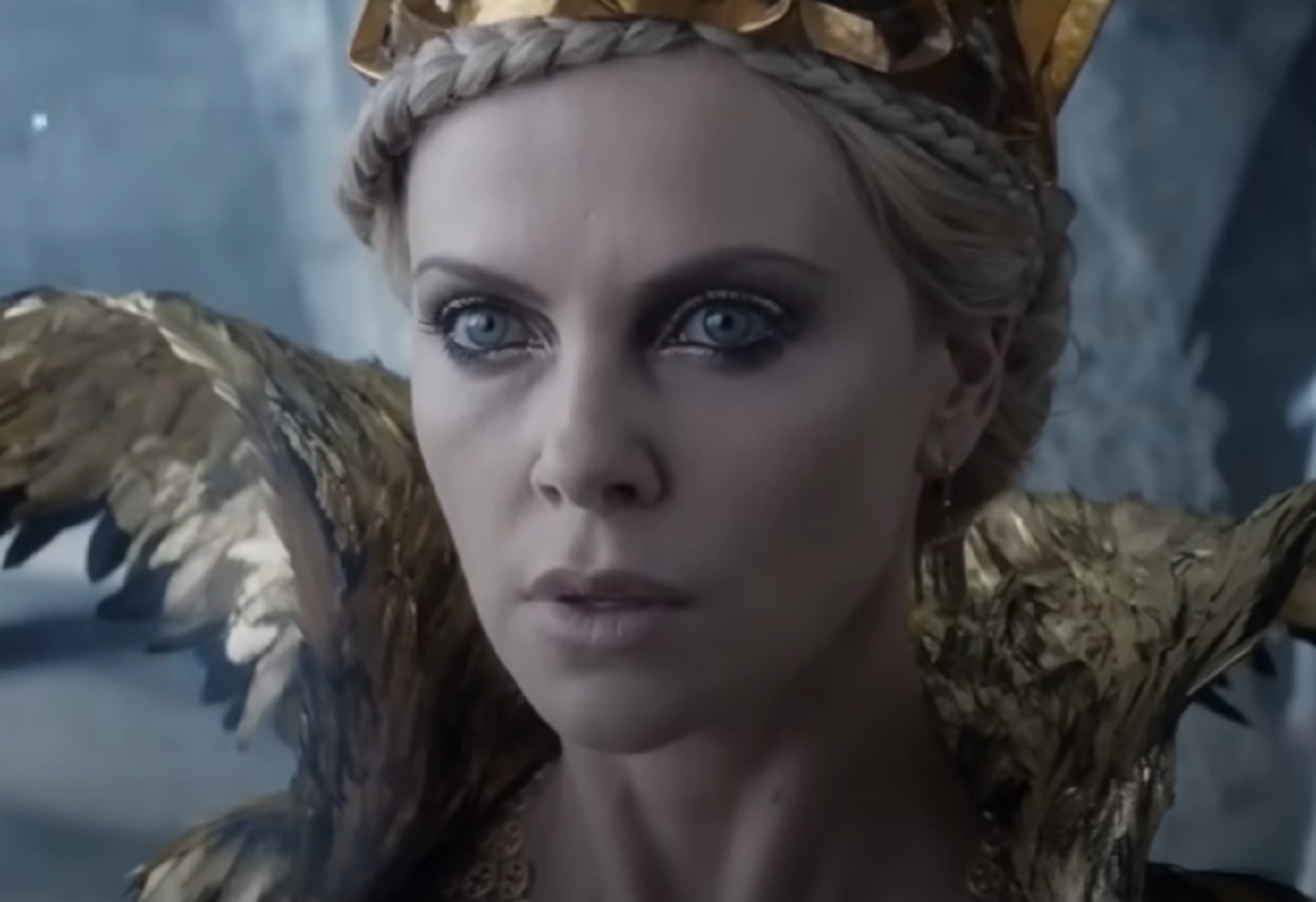 Screenshot of Charlize Theron as Ravenna- from The Huntsman: Winter's War (2016)