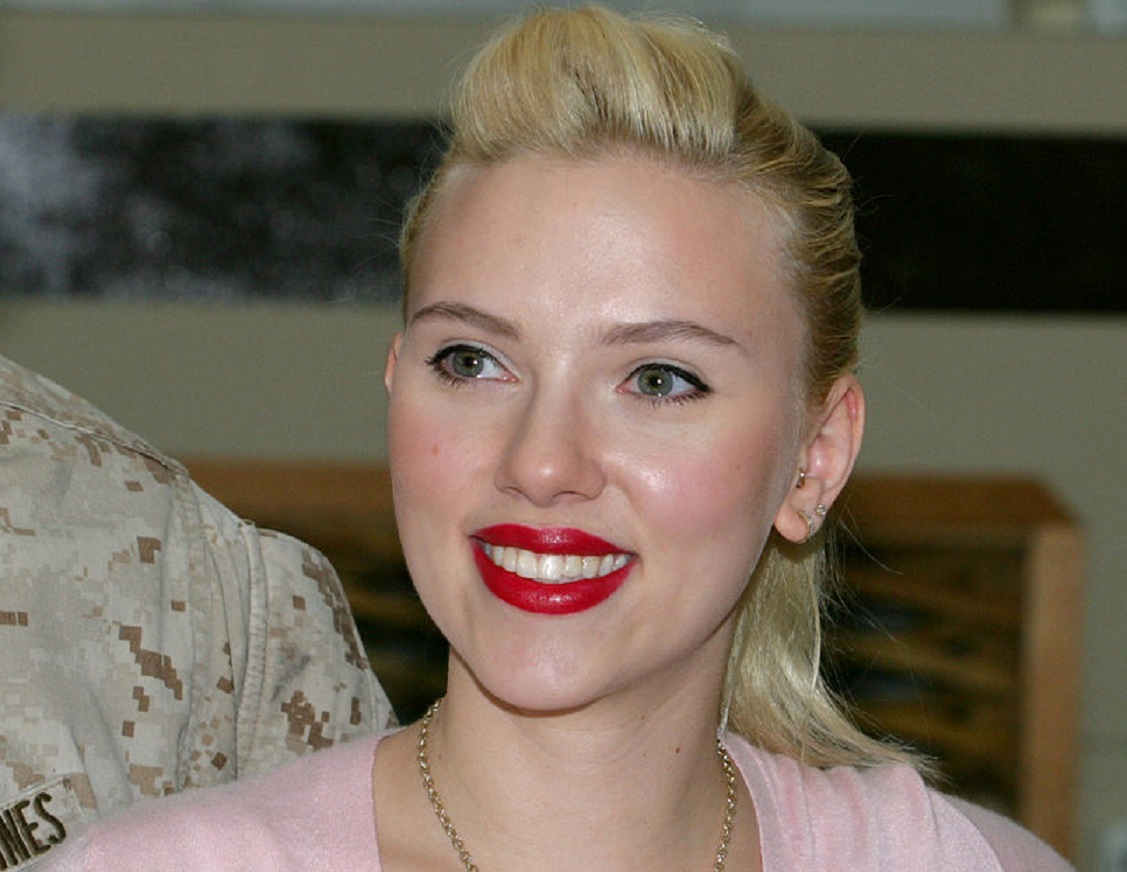 Scarlett Johansson smiling - 2008