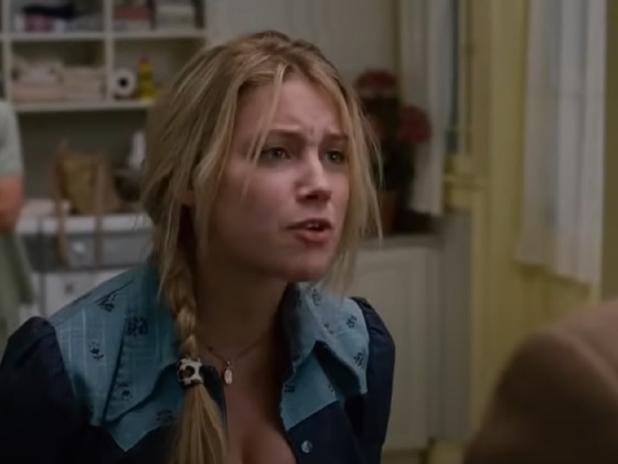 Screenshot of Amber Heard as Angie from - Pineapple Express (2008)