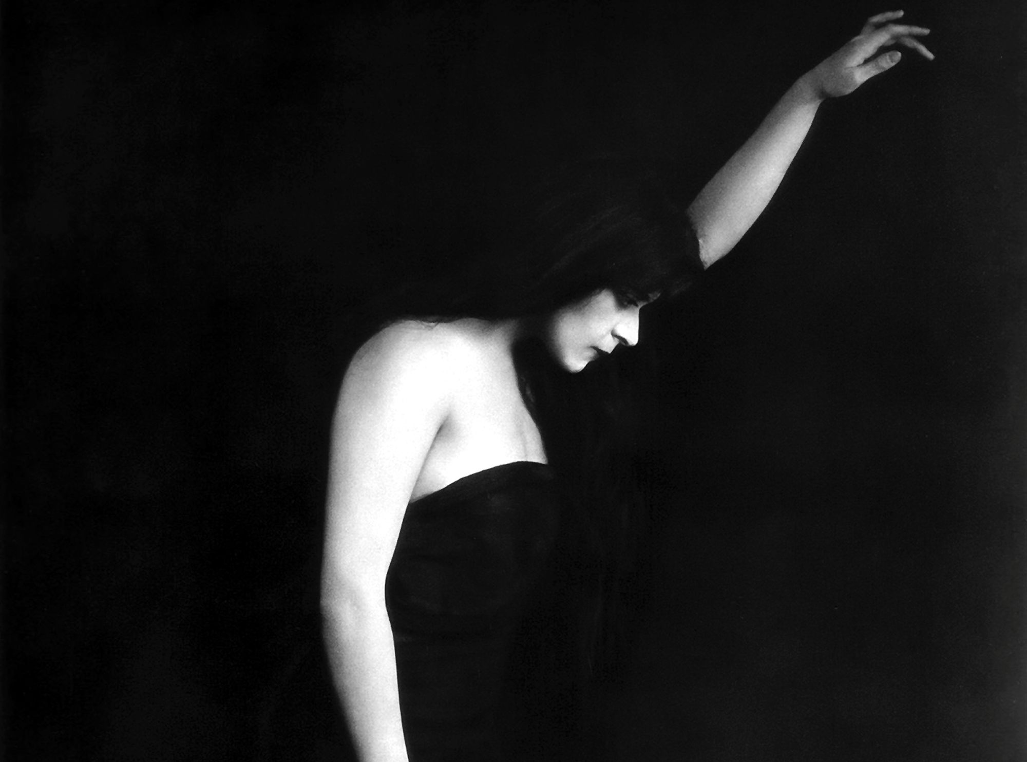 Theda Bara in black