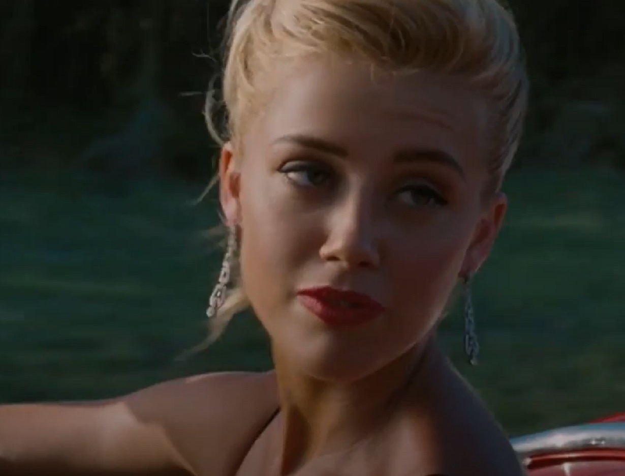 Screenshot of Amber Heard from - The Rum Diary (2011)