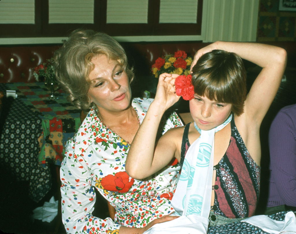 Tatum ONeal and JOANNA MOORE