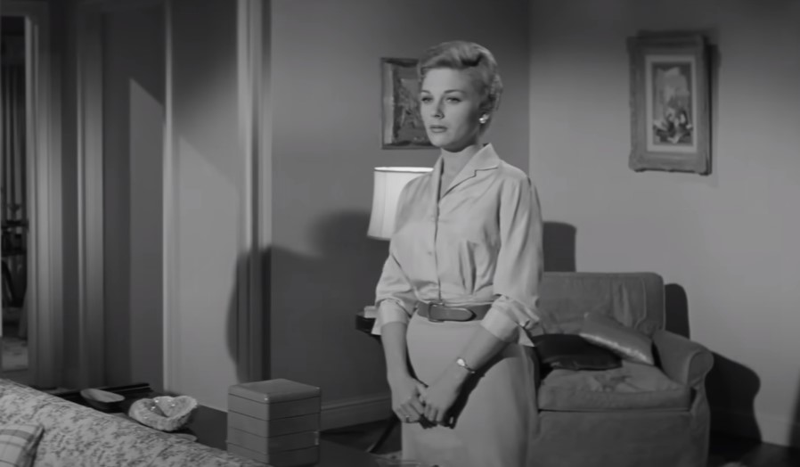 Joanna Moore  as Penny Spencer in Appointment with a Shadow