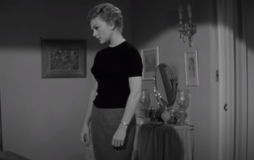 Joanna Moore  as Penny Spencer in Appointment with a Shadow
