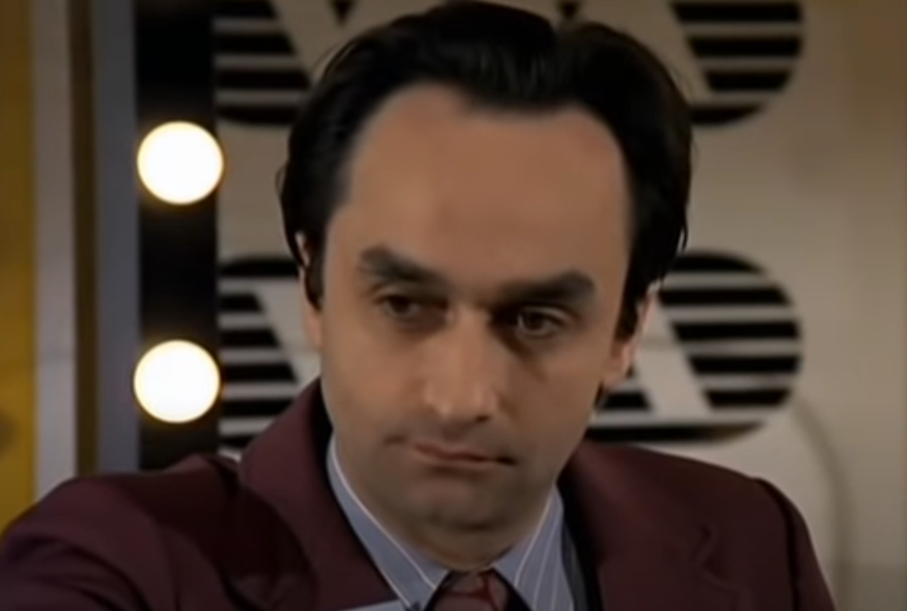 Screenshot of John Cazale looking at front from - Oscilloscope, I Knew It Was You (2009)