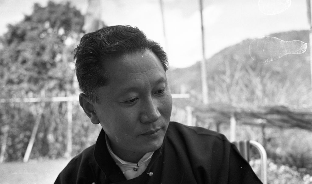 Palden Thondup Namgyal in black