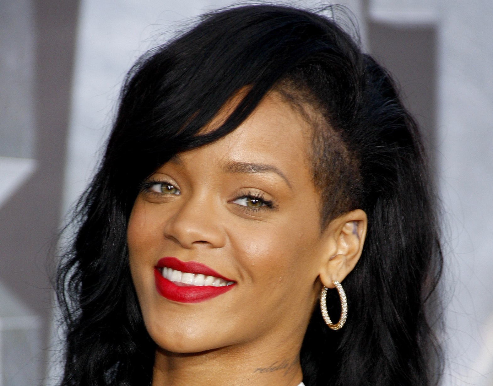Rihanna at the Los Angeles premiere of 'Battleship' - 2012