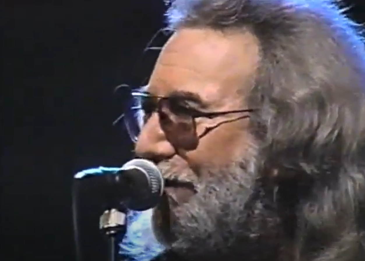 Screenshot of Jerry Garcia on stage - from Late Night with David Letterman (1982-93)