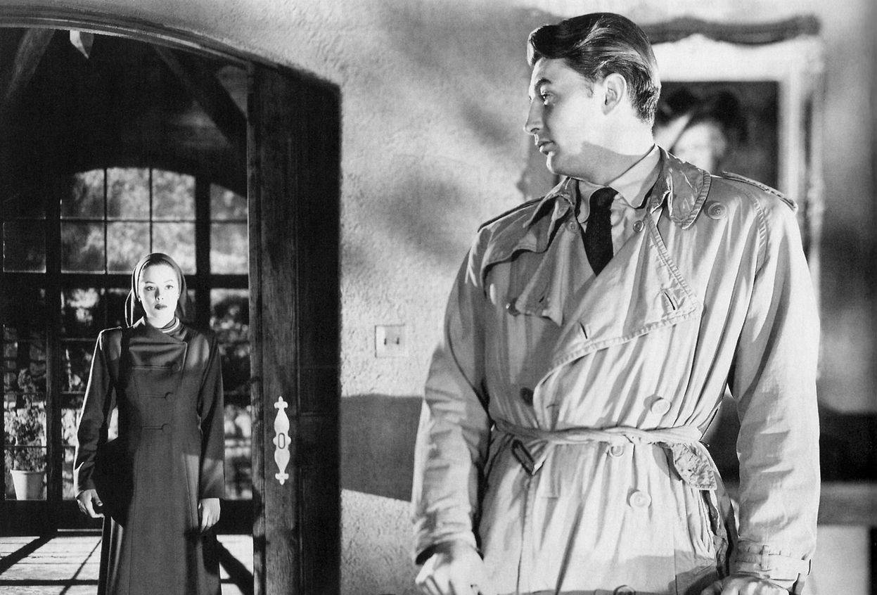 A scene from the movie 'Out Of The Past' featuring Jane Greer