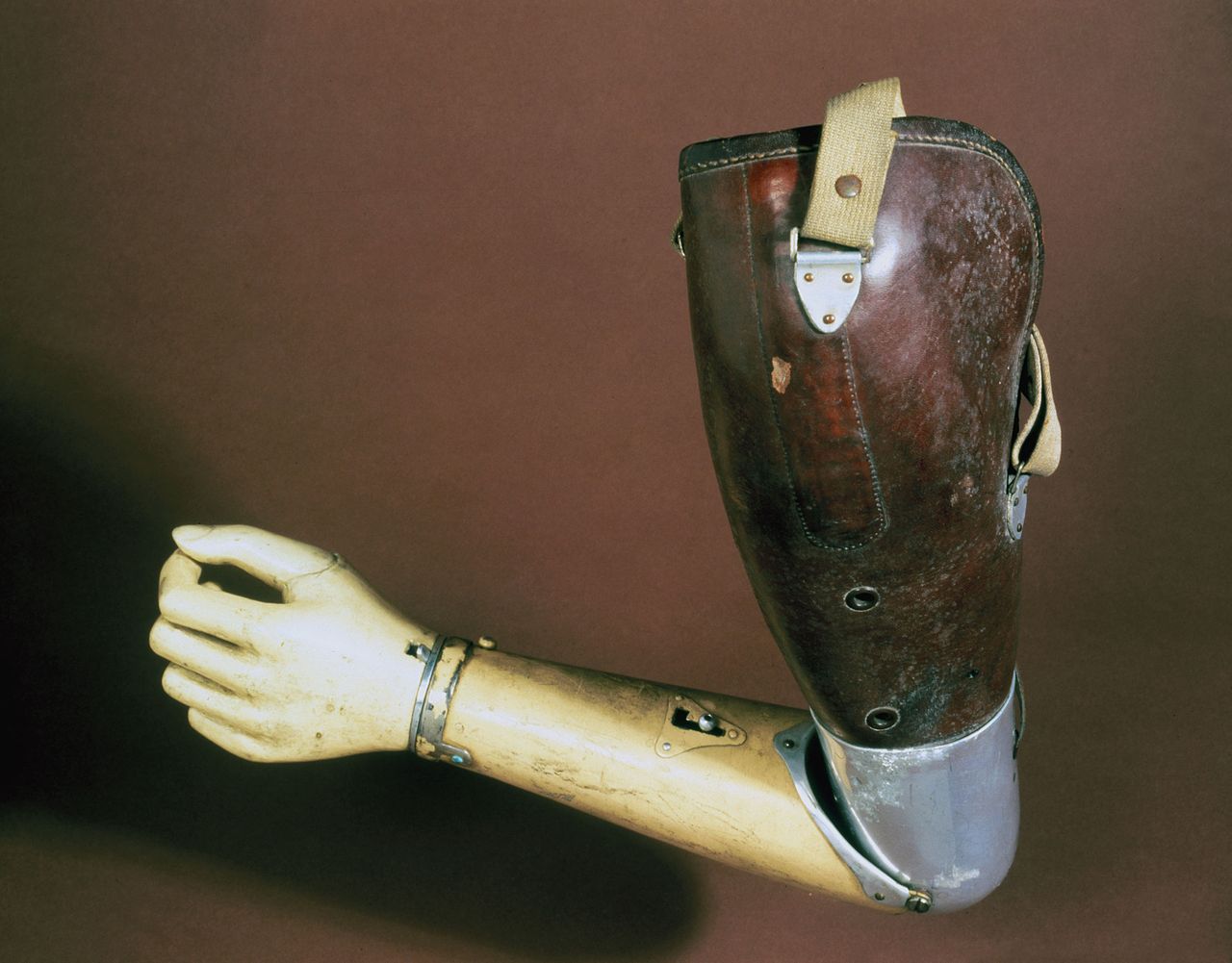 Artificial left arm, Scotland, 1937