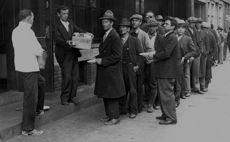 Bread line forms during Great Depression