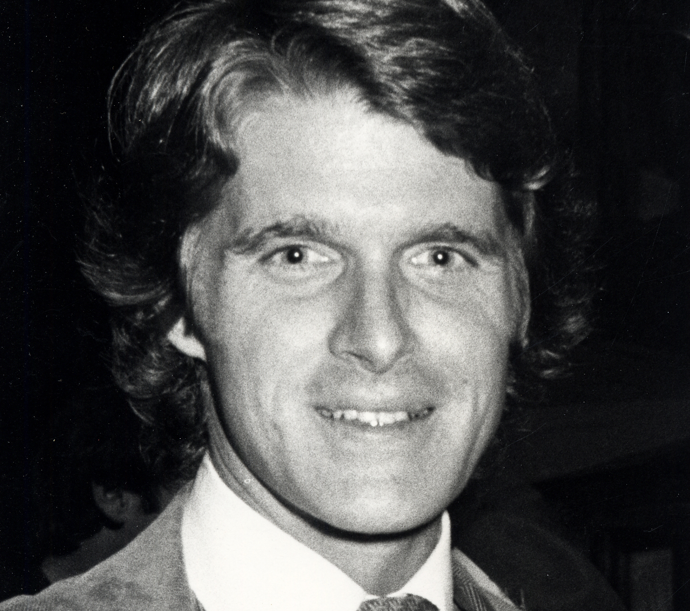 Dean Paul Martin  Jr. in suit