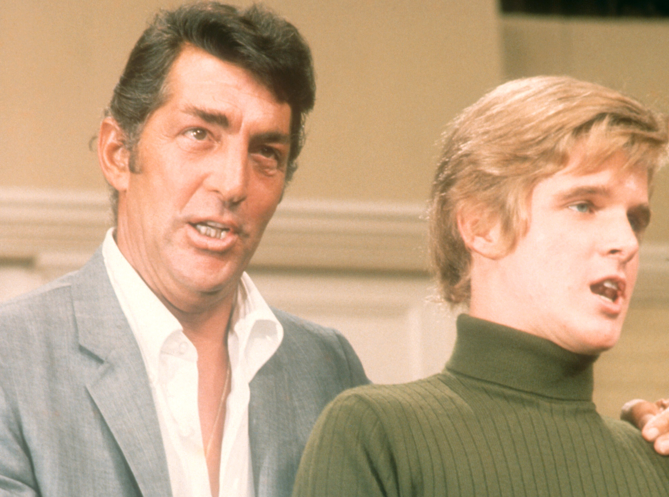 Dean Martin with his son Dean Paul Martin singing