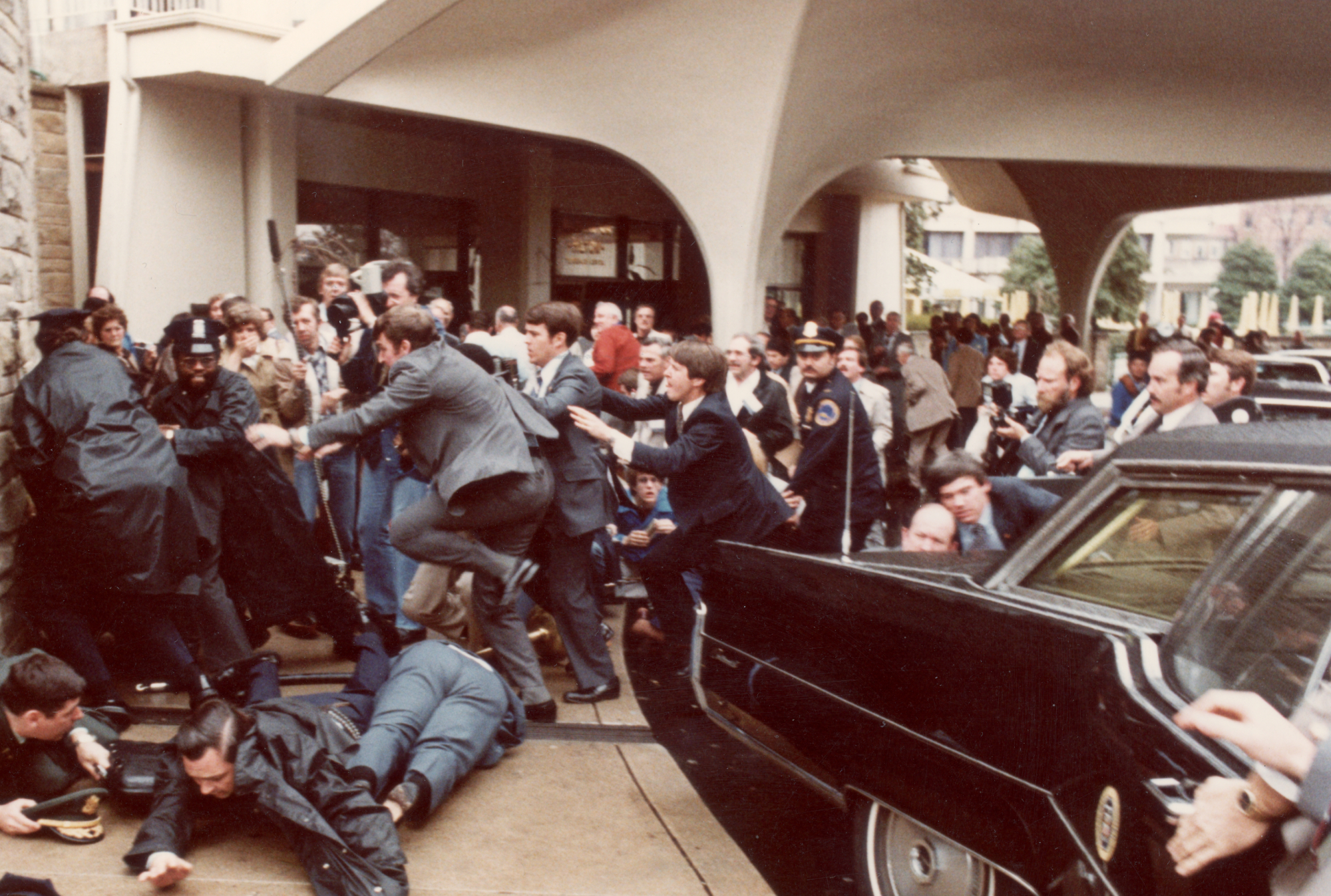 assassination attempt on US President Ronald Reagan