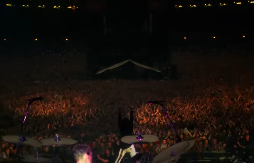 Screenshot from the movie Mystify: Michael Hutchence (2019)