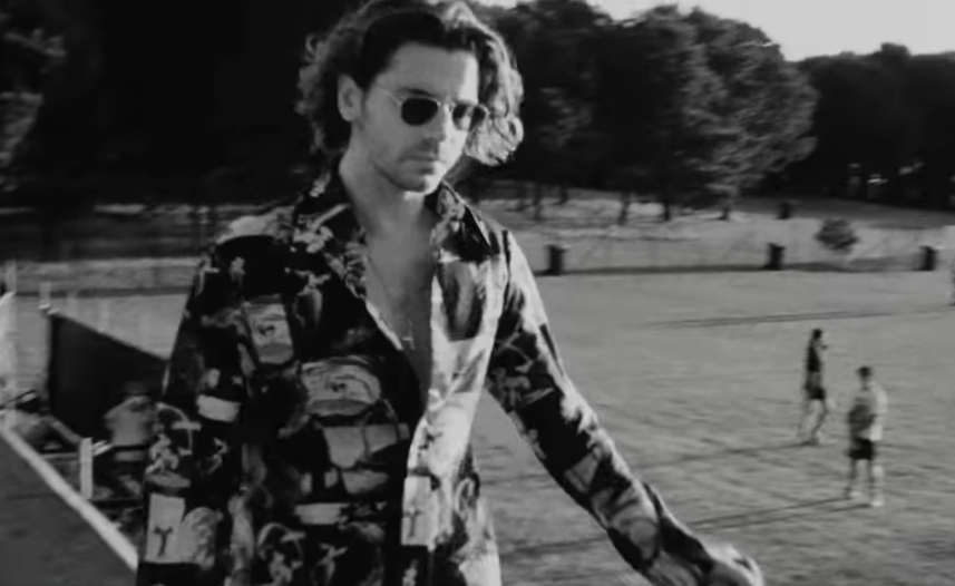Screenshot from the movie Mystify: Michael Hutchence (2019)