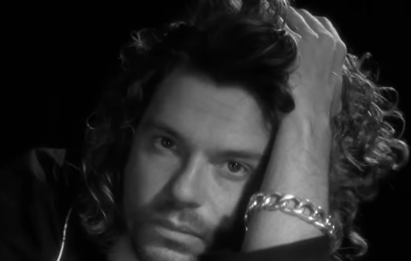 Screenshot from the movie Mystify: Michael Hutchence (2019)