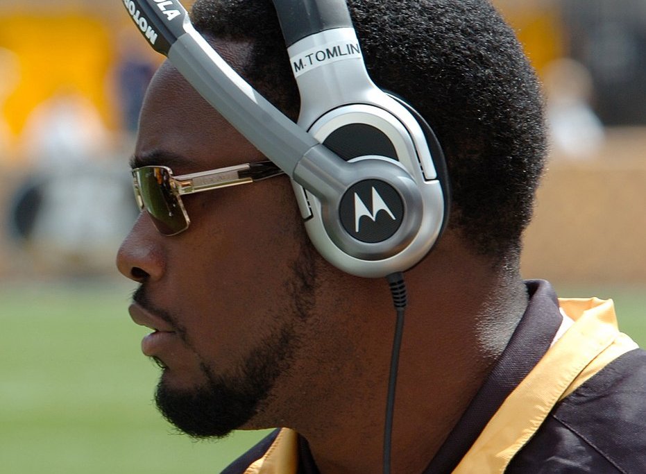 Mike Tomlin as the head coach of the Pittsburgh Steelers on the sideline