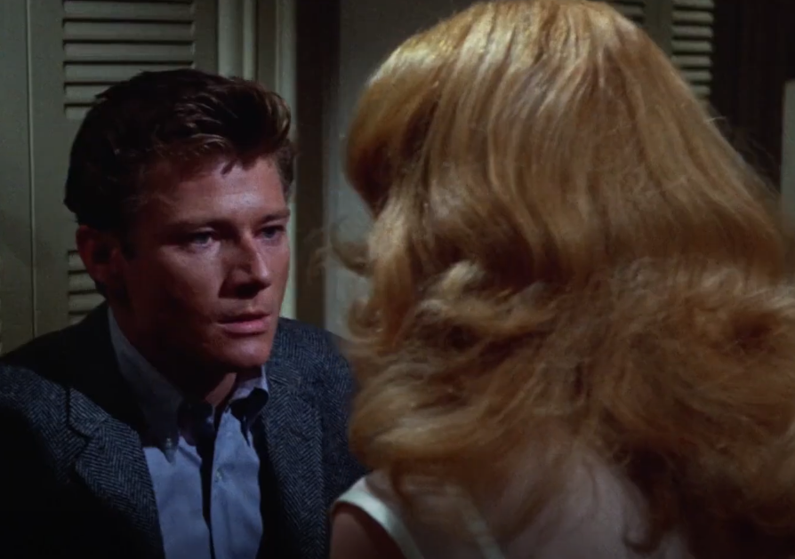 Screenshot of the movie Bus Riley's Back in Town