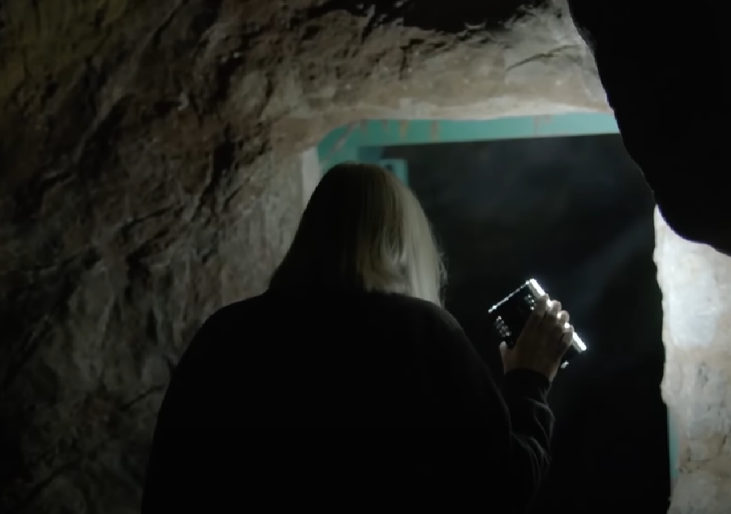 Screenshot from the National Geographic, Inventing Graphics on Cave Walls (2018)