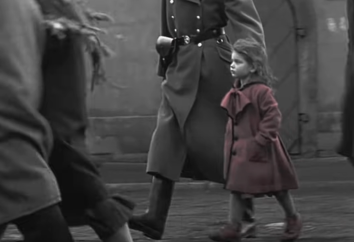 Screenshot of Schindler's List (1993)