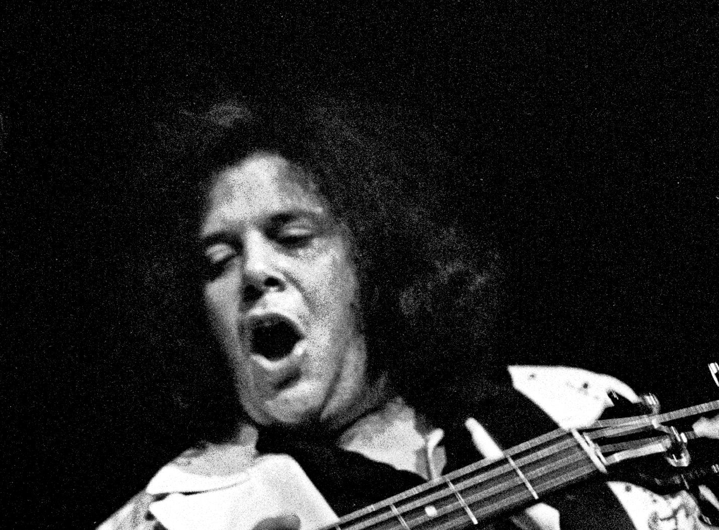 Leslie West on stage - 1973