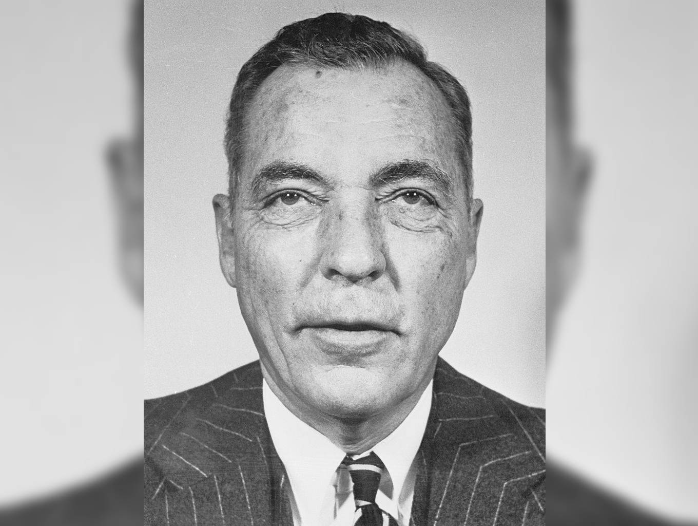 Vincent Astor in suit